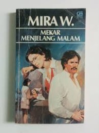 Mekar Menjelang Malam